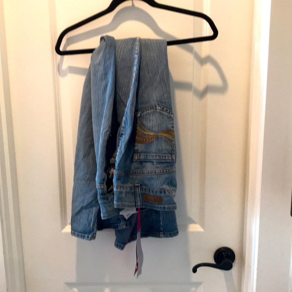 GLO jeans